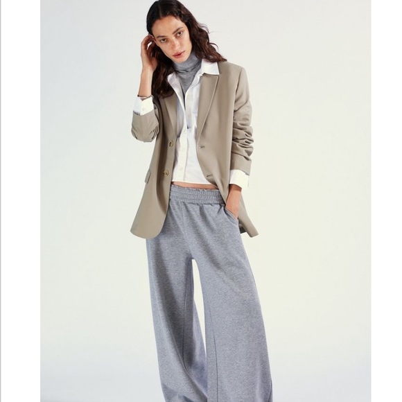 ❤️… Zara Joggers - Picture 2 of 3